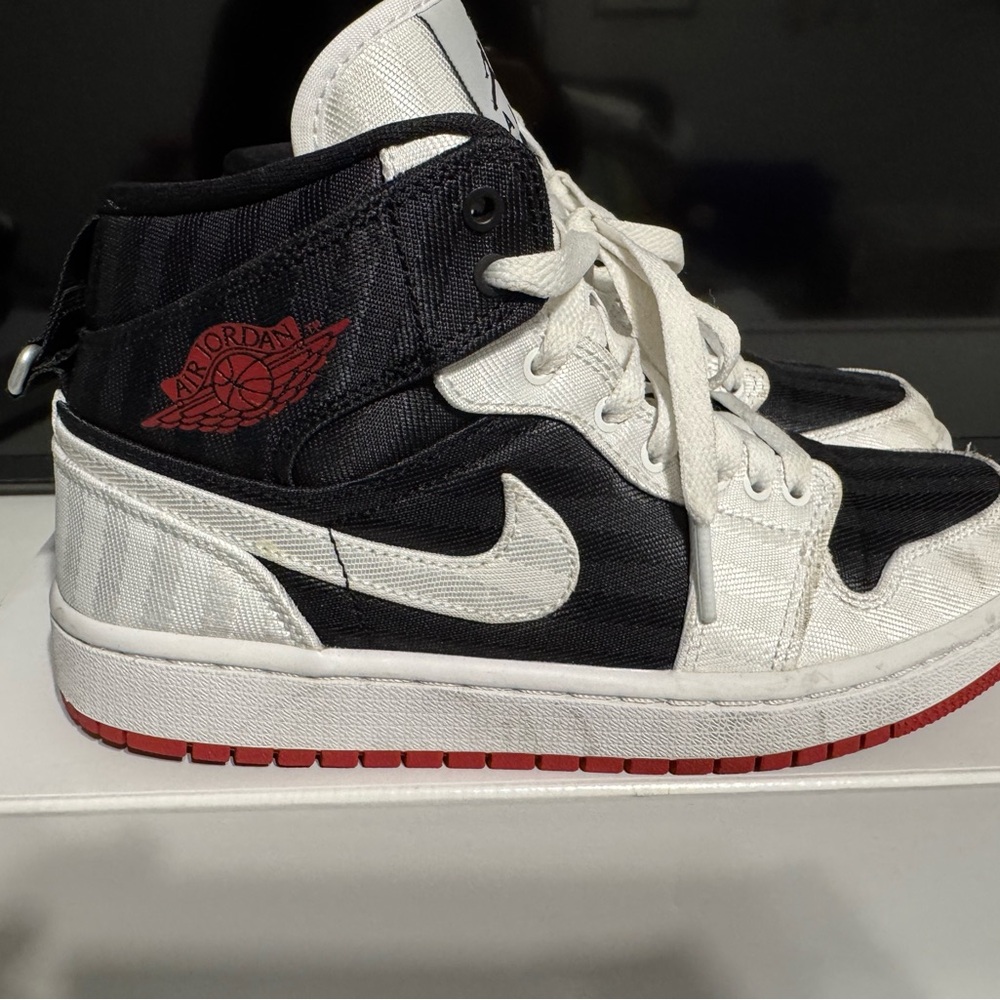 Nike Air Jordan 1 Mid SE UTL. Size 7 1/2. Worn once or twice.